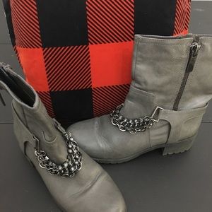 Women’s boots